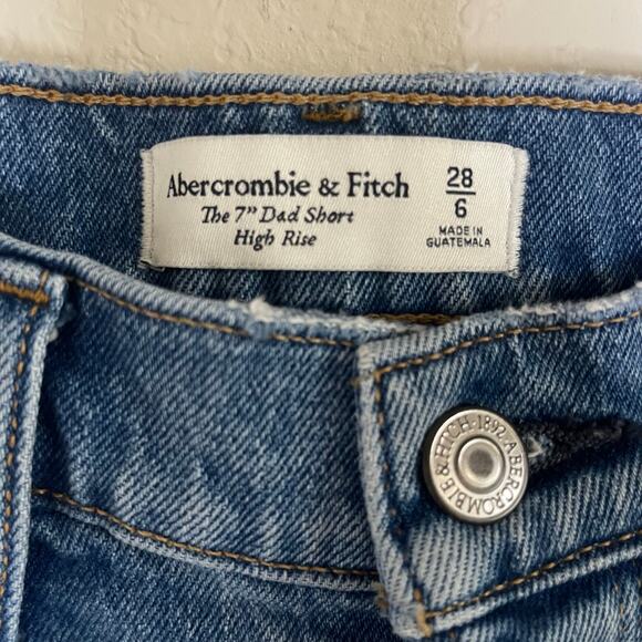 Abercrombie & Fitch The 7” Dad Short High Rise - Size 28/6 - Picture 6 of 9